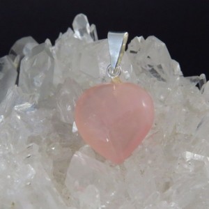 Colgante corazón cuarzo rosa y plata