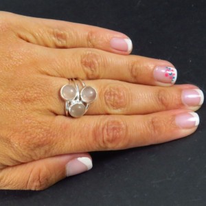 Anillo cuarzo rosa y plata