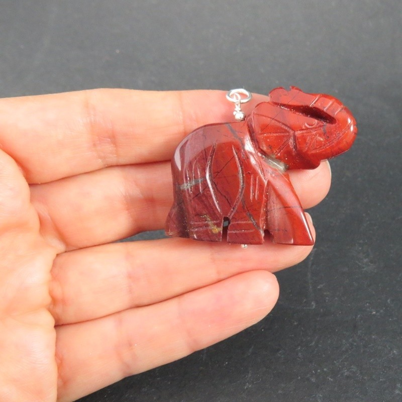Colgante elefante jaspe rojo Colgante elefante jaspe rojo