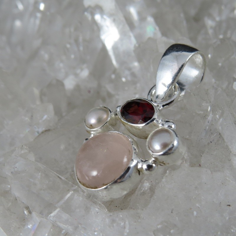 Colgante piedras semipreciosas y plata Colgante piedras semipreciosas y plata