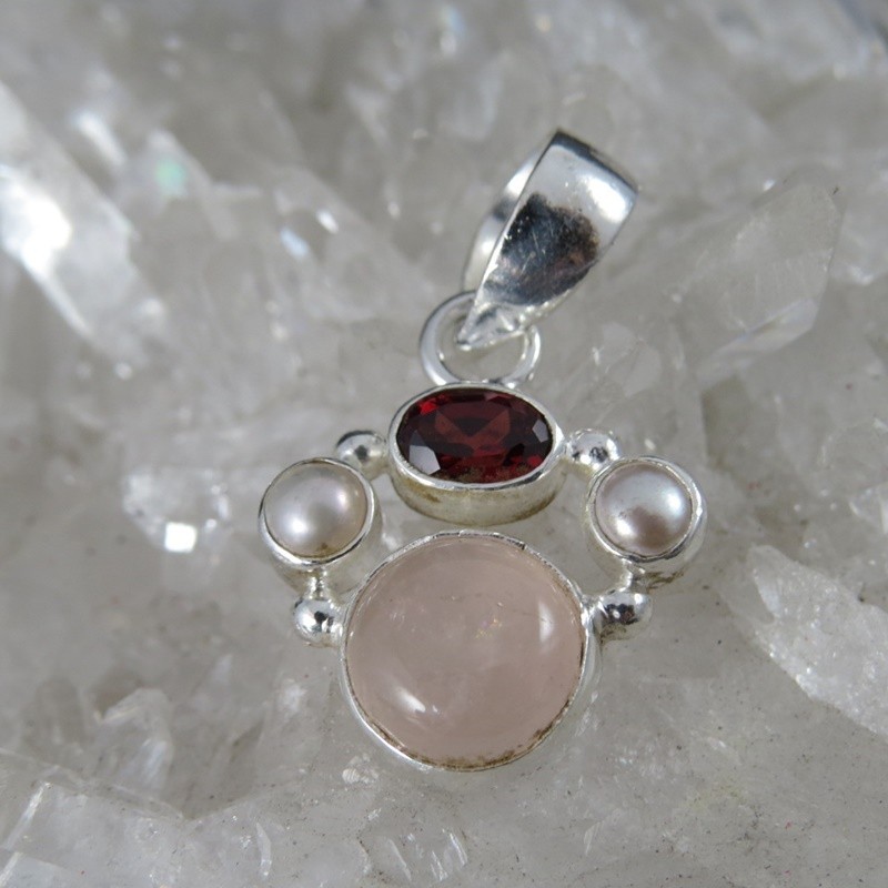Colgante piedras semipreciosas y plata Colgante piedras semipreciosas y plata
