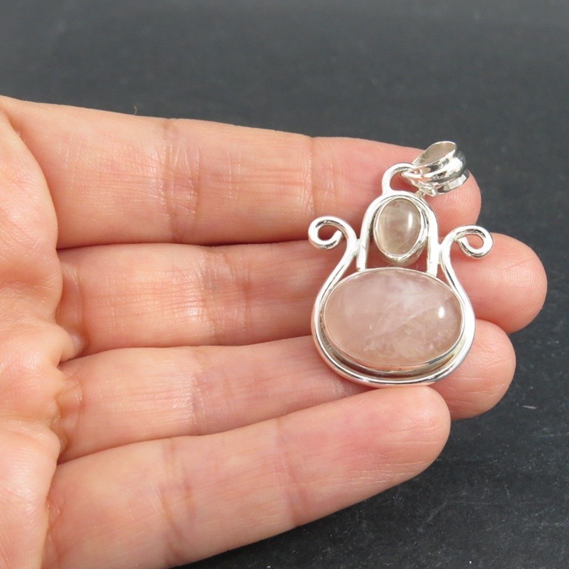 Colgante cuarzo rosa y plata Colgante cuarzo rosa y plata