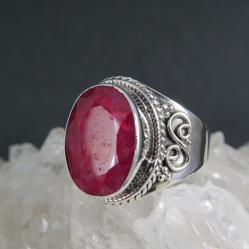 Anillo rubí y plata Anillo rubí y plata