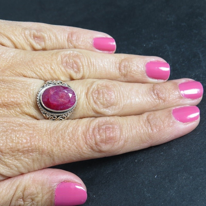 Anillo rubí y plata Anillo rubí y plata