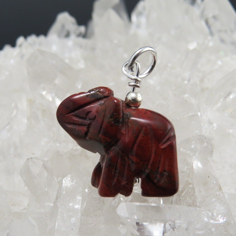 Colgante de Jaspe Rojo - elefante jaspe rojo - La Tienda de los Minerales Colgante de Jaspe Rojo - elefante jaspe rojo - La Tienda de los Minerales