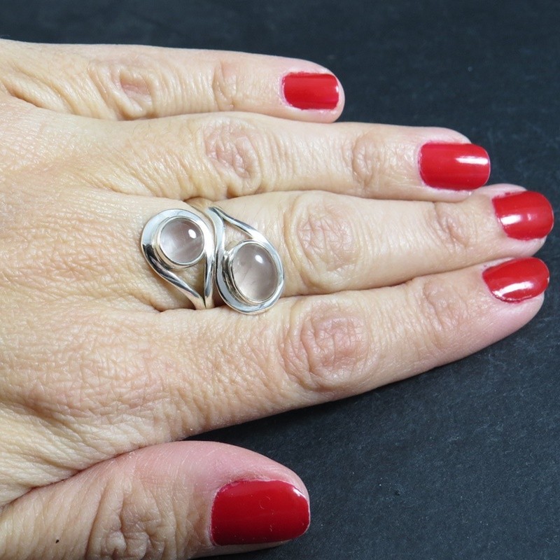 Anillo cuarzo rosa y plata Anillo cuarzo rosa y plata