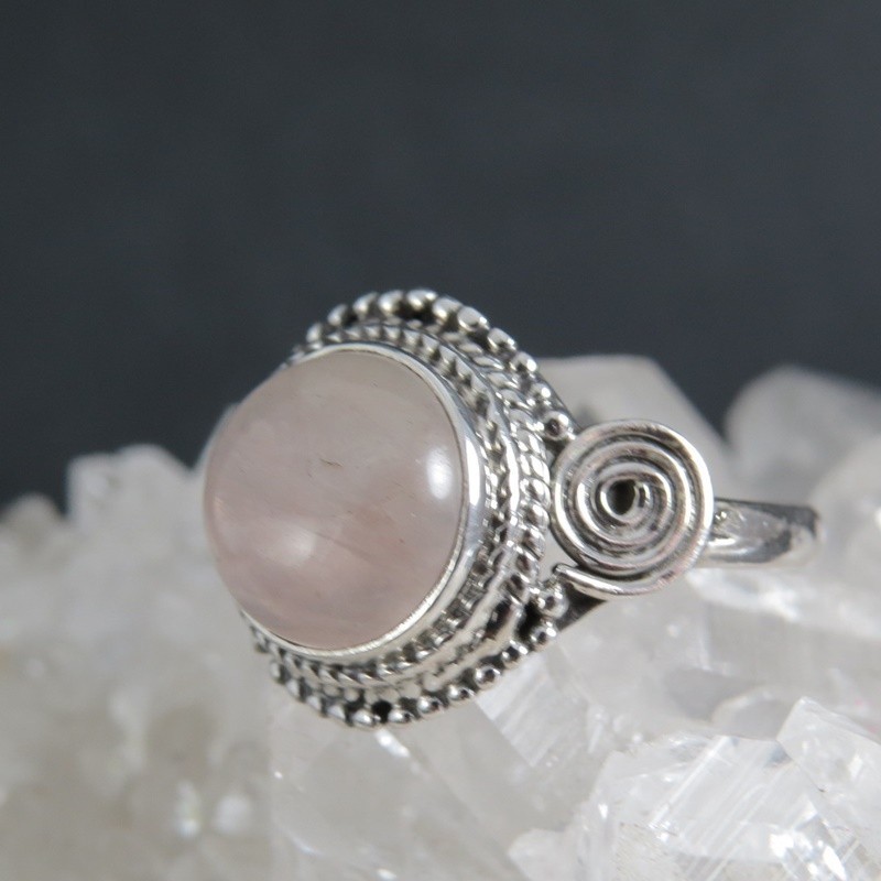Anillo cuarzo rosa y plata Anillo cuarzo rosa y plata