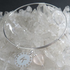 Pulsera plata con inicial