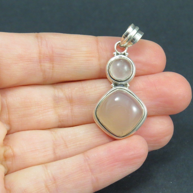 Colgante cuarzo rosa y plata - La Tienda de los Minerales Colgante cuarzo rosa y plata - La Tienda de los Minerales