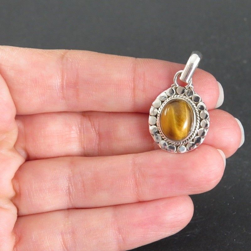 Colgante ojo de tigre y plata Colgante ojo de tigre y plata