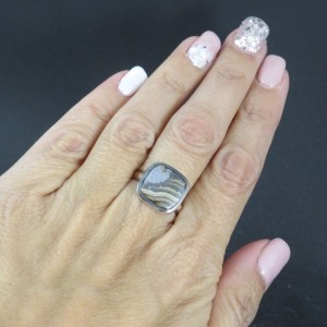 Anillo Esfalerita Bandeada y plata