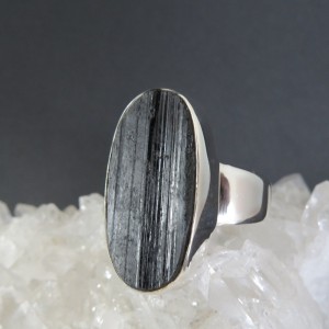 Anillo turmalina y plata