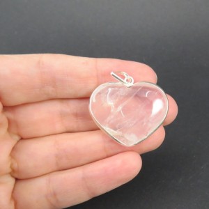 Colgante corazón cuarzo rosa y plata