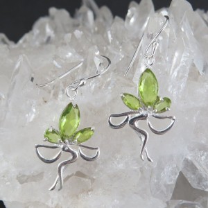 Pendientes haditas olivino y plata