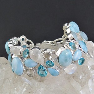 Pulsera joyería en plata larimar y piedras semipreciosas