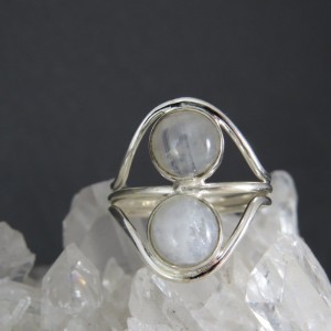 Anillo piedra luna y plata