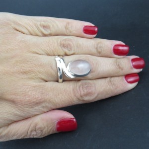 Anillo cuarzo rosa y plata