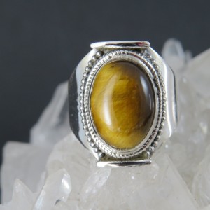 Anillo ojo de tigre y plata