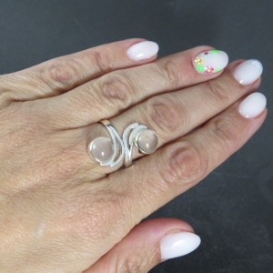 Anillo cuarzo rosa y plata