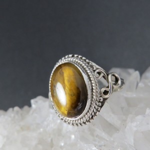 Anillo ojo de tigre y plata