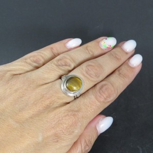 Anillo ojo de tigre y plata