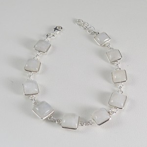 Pulsera joyería en plata de piedra luna