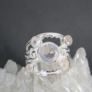 Anillo cuarzo rosa y plata