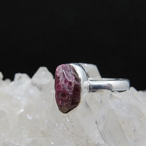 Anillo turmalina rosa y plata