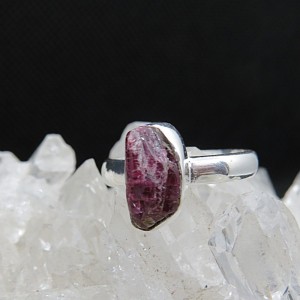 Anillo turmalina rosa y plata