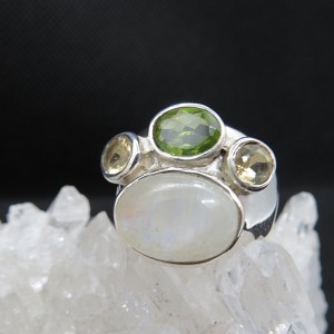 Anillo Piedra luna, olivino, cuarzo citrino y plata