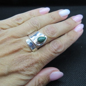 Anillo malaquita y plata