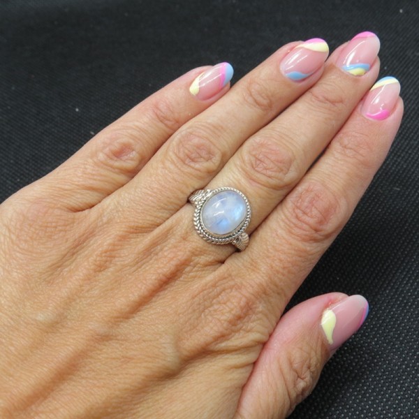 Anillo piedra luna y plata