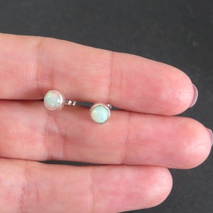 Pendientes ópalo blanco y plata