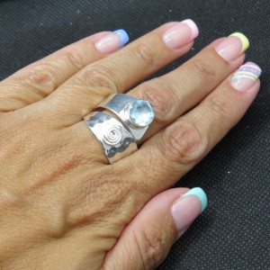 Anillo topacio y plata