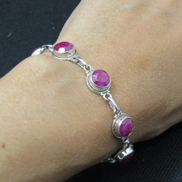 Pulsera joyería en plata de rubí