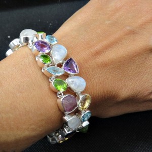 Pulsera joyería en plata de piedras semipreciosas