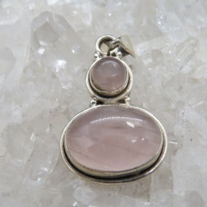 Colgante cuarzo rosa y plata