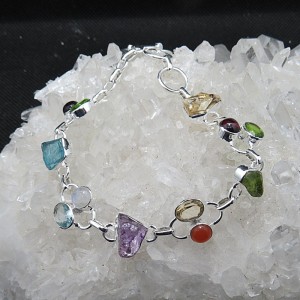 Pulsera joyería en plata con piedras semipreciosas