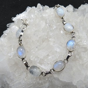 Pulsera joyería en plata de piedra luna