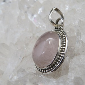 Colgante cuarzo rosa y plata