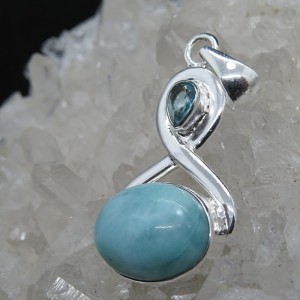 Colgante larimar, topacio y plata