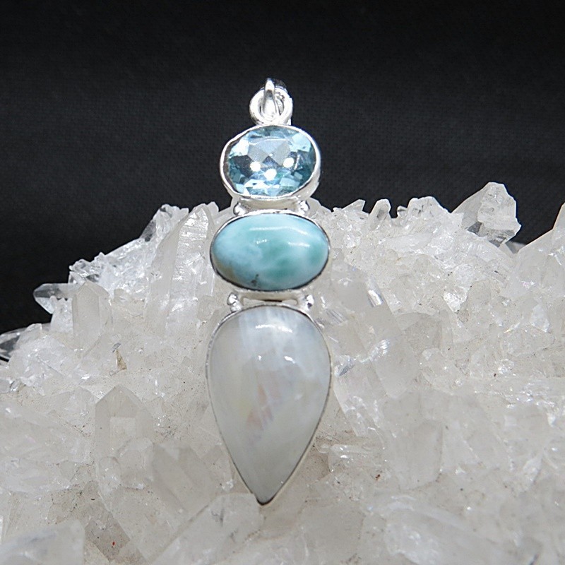 Colgante piedra luna, topacio, larimar y plata