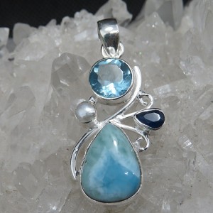 Colgante larimar con piedras semipreciosas y plata