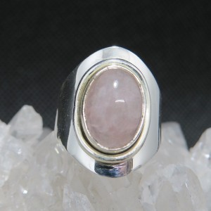 Anillo cuarzo rosa y plata