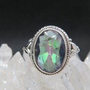 Anillo Topacio Místico y plata