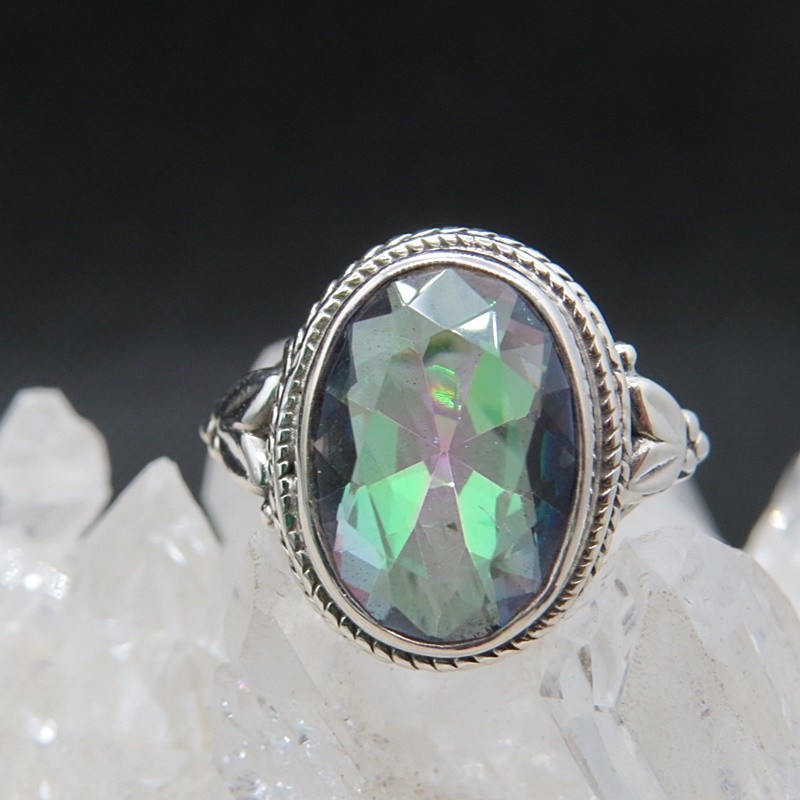 Anillo Topacio Místico y plata