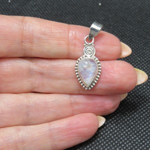 Colgante piedra luna y plata