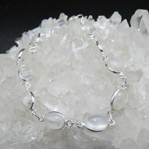 Pulsera joyería en plata de piedra luna