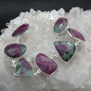 Pulsera joyería en plata de zoisita con rubí
