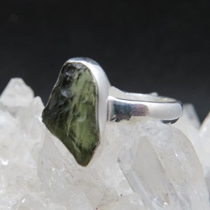 Anillo Moldavita y plata